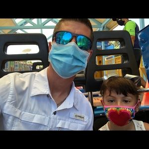 Meet your Posher, Simon